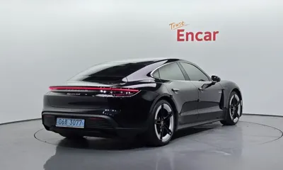 Porsche Taycan 2025, 14710 км, за 94136.86 USD