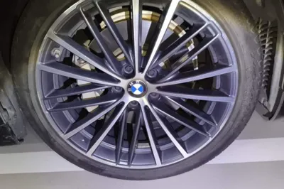 BMW 5 Series 2021, 72300 км, за 30051 USD - фото 8