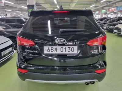 Hyundai Santafe 2015, 178000 км, за 6210.77 USD