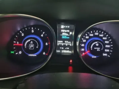 Hyundai Santafe 2015, 178000 км, за 6210.77 USD - фото 8