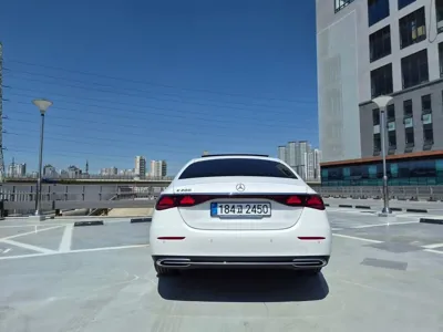 Mercedes-Benz E-Class 2025, 7850 км, за 38697.09 USD