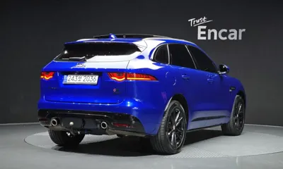 Jaguar F-Pace 2017, 137646 км, за 11237.45 USD