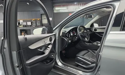 Mercedes-Benz GLC-Class 2017, 54263 км, за 15570.04 USD - фото 10