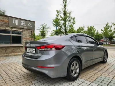 Hyundai Avante 2016, 42409 км, за 4076.88 USD - фото 2