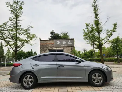 Hyundai Avante 2016, 42409 км, за 4076.88 USD - фото 8
