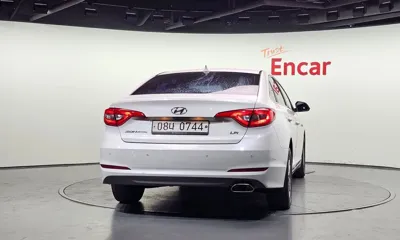 Hyundai Sonata 2015, 256926 км, за 2925.31 USD
