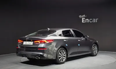 Kia K5 2019, 103103 км, за 7796.5 USD