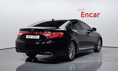 Hyundai Grandeur 2016, 54843 км, за 7800.11 USD