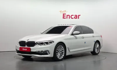 BMW 5-Series · 2018 год