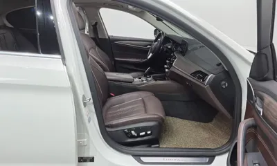 BMW 5-Series 2018, 127255 км, за 12691.28 USD - фото 11