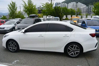 Kia K3 2019, 84177 км, за 7750.92 USD