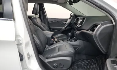 Jeep Cherokee 2021, 31818 км, за 12165.93 USD - фото 11