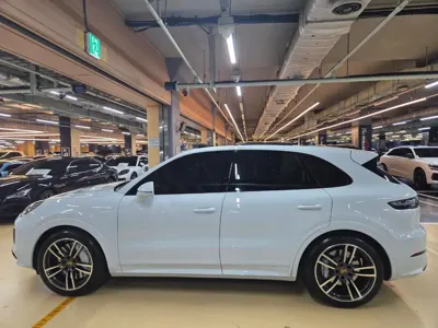 Porsche Cayenne 2021, 62300 км, за 57980.49 USD - фото 6