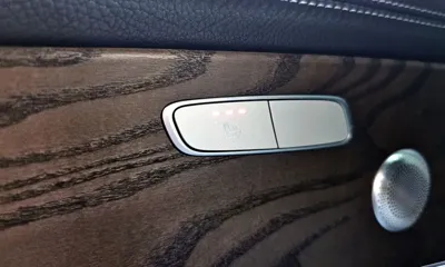 Mercedes-Benz E-Class 2018, 51745 км, за 16887.4 USD - фото 18