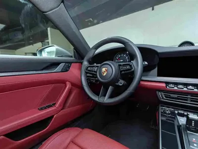 Porsche 911 2025, 5699 км, за 170391.05 USD