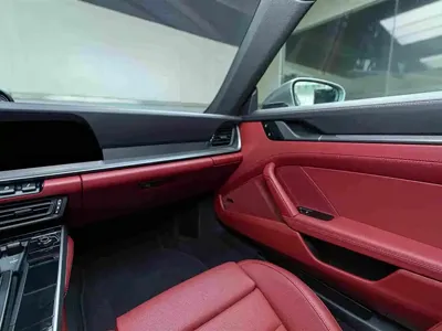 Porsche 911 2025, 5699 км, за 170391.05 USD