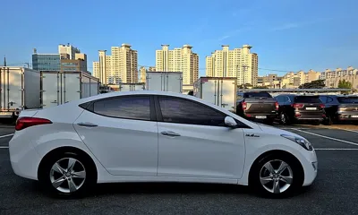 Hyundai Avante 2012, 108533 км, за 2888.28 USD