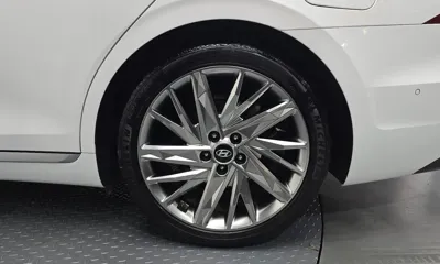 Hyundai Grandeur 2021, 90938 км, за 17459.29 USD - фото 21