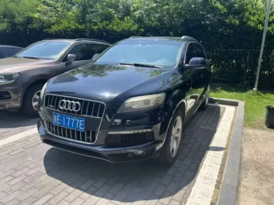 Audi Q7 · 2014 год