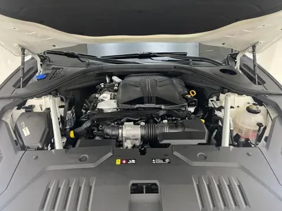 Genesis GV70 2023, 80229 км, за 20349.22 USD - фото 20