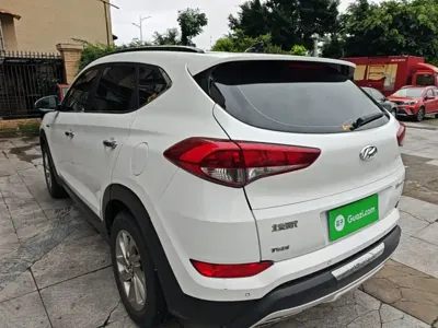 Hyundai Tucson 2015, 77200 км, за 4869.45 USD