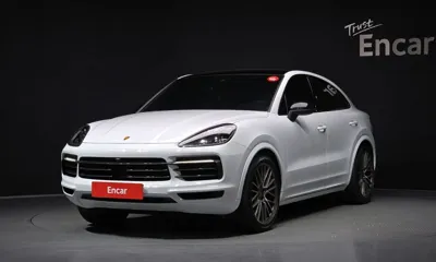 Porsche Cayenne · 2022 год