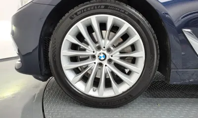 BMW 5-Series 2019, 126635 км, за 13941.38 USD