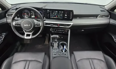 Kia K5 2022, 109055 км, за 10093.11 USD - фото 7