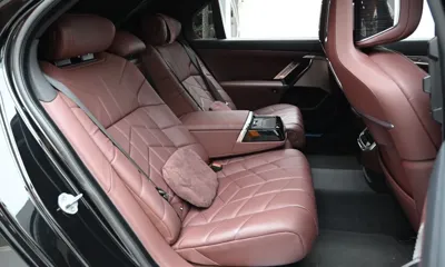 BMW 7-Series 2025, 18550 км, за 72214.6 USD - фото 12