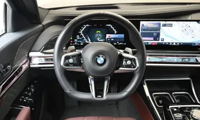 BMW 7-Series 2025, 18550 км, за 72214.6 USD - фото 13