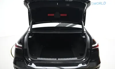 BMW 7-Series 2025, 18550 км, за 72214.6 USD - фото 20