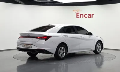 Hyundai Avante 2023, 81828 км, за 8588.91 USD