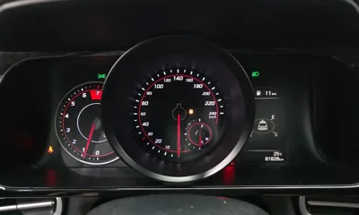 Hyundai Avante 2023, 81828 км, за 8588.91 USD - фото 8