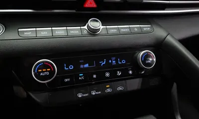 Hyundai Avante 2023, 81828 км, за 8588.91 USD - фото 19