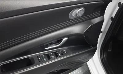 Hyundai Avante 2023, 81828 км, за 8588.91 USD - фото 26