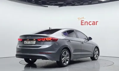 Hyundai Avante 2016, 153104 км, за 4335.26 USD