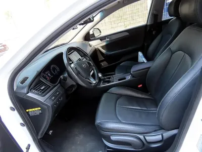 Hyundai Sonata 2018, 133990 км, за 6236.05 USD