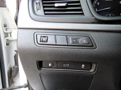 Hyundai Sonata 2018, 133990 км, за 6186.1 USD - фото 12