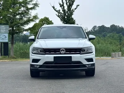 Volkswagen Tiguan 2018, 106000 км, за 10284.51 USD