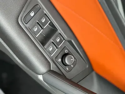 Volkswagen Tiguan 2018, 106000 км, за 10284.51 USD - фото 10