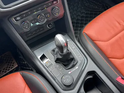 Volkswagen Tiguan 2018, 106000 км, за 10284.51 USD - фото 16