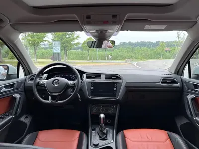 Volkswagen Tiguan 2018, 106000 км, за 10284.51 USD - фото 19