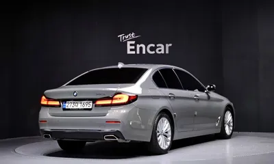 BMW 5-Series 2021, 44760 км, за 22144.38 USD