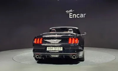 Ford Mustang 2017, 85054 км, за 14900.65 USD