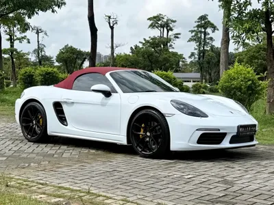 Porsche 718 2016, 100000 км, за 35019.92 USD