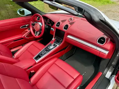 Porsche 718 2016, 100000 км, за 35119.08 USD - фото 7