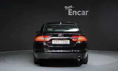Jaguar XF 2015, 83552 км, за 4926.43 USD