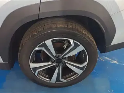 Geely Boyue L 0, 100 км, за 12654.26 USD