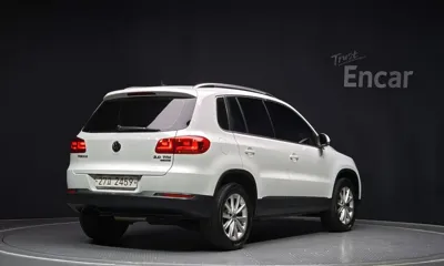 Volkswagen Tiguan 2014, 112846 км, за 4012.17 USD