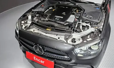 Mercedes-Benz E-Class 2023, 40437 км, за 27743.64 USD - фото 6